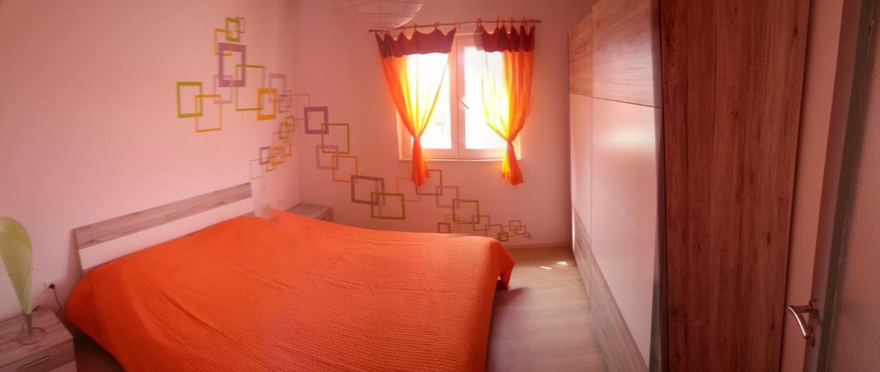 Apartma Tara *